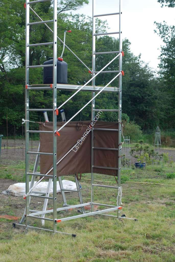 The 5m scaffolding as a shower platform